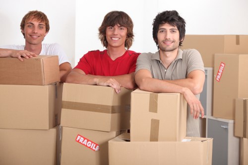 Clapham moving van for local relocations